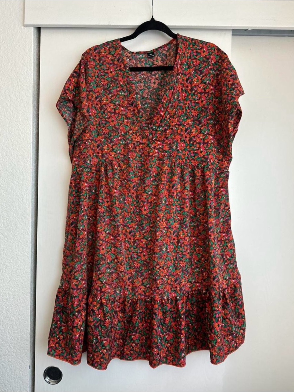 SHEIN Red Floral V-Neck Mini Dress